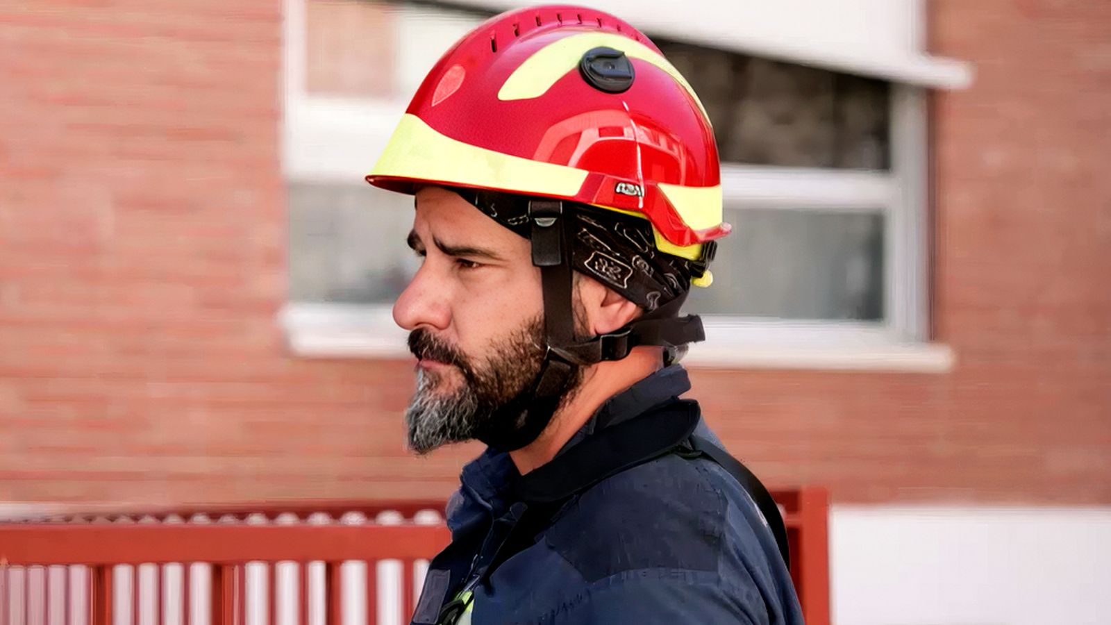 Llega un aviso a los Bomberos de Granada: hay una persona en su vivienda que no responde