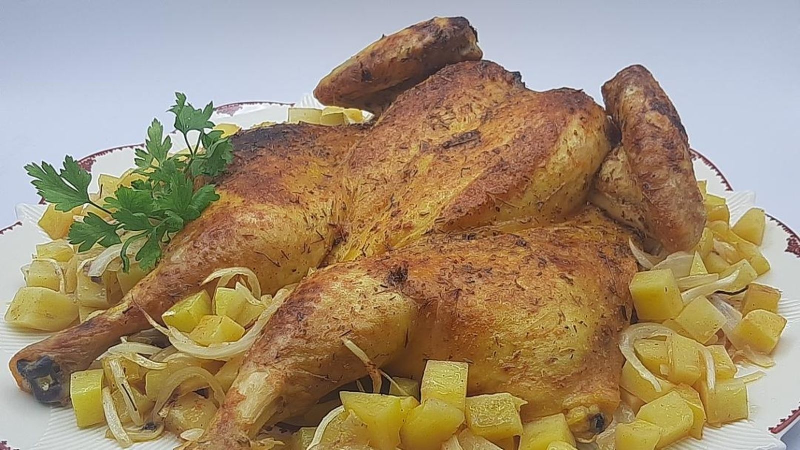 Cómetelo 20 de diciembre pollo y ensalada de flores