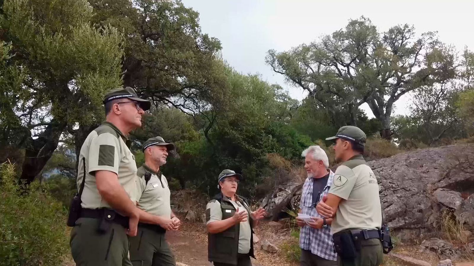 La Junta regulará mediante una ley las competencias de los Agentes de Medio Ambiente