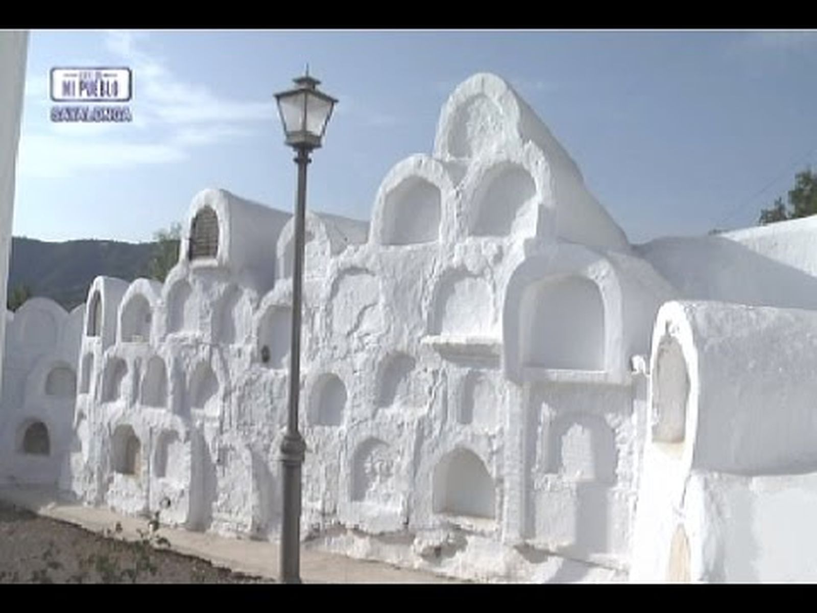 Cementerio redondo de Sayalonga en Málaga | Arquitectura popular