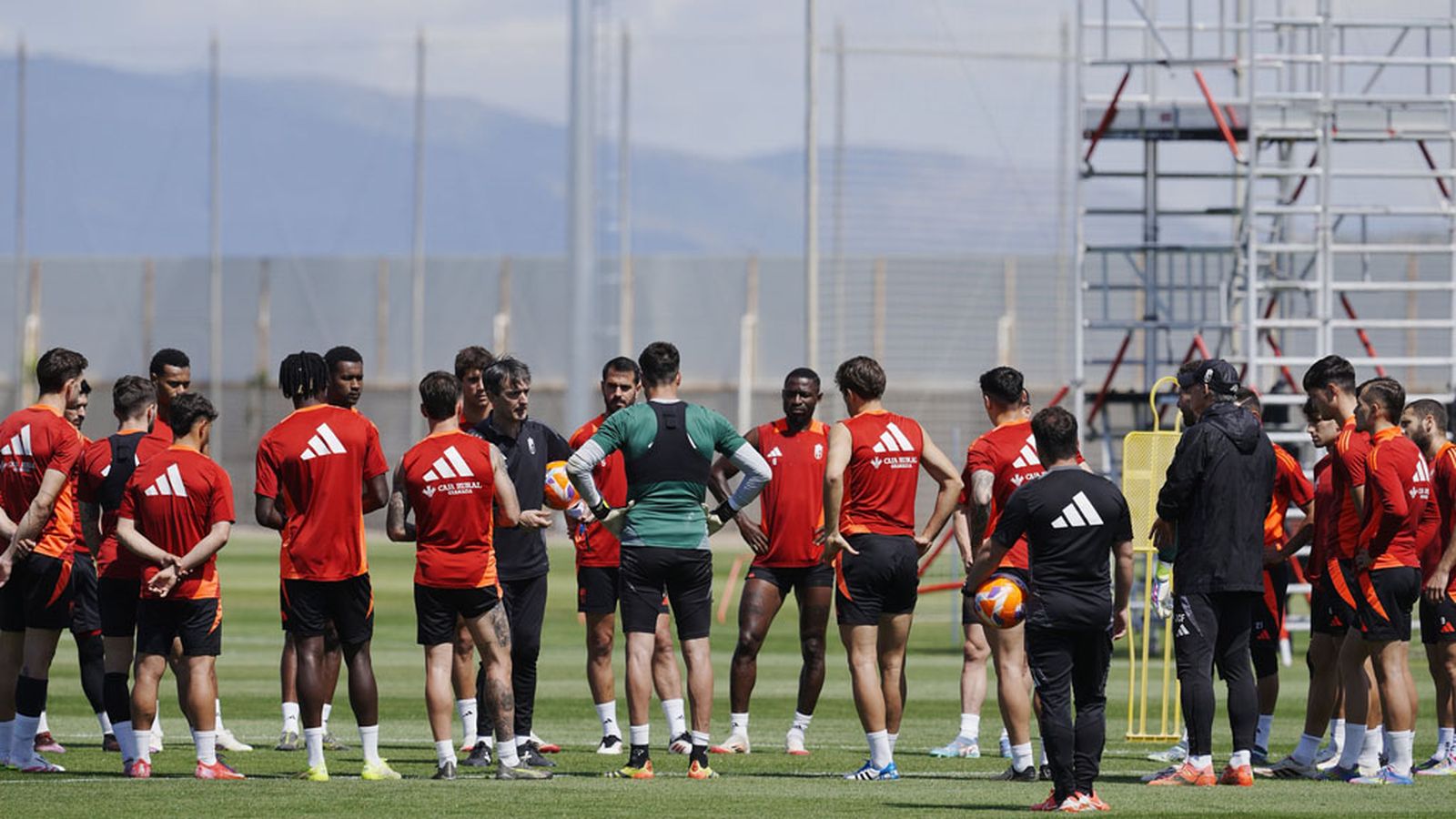 Pacheta y jugadores Granada