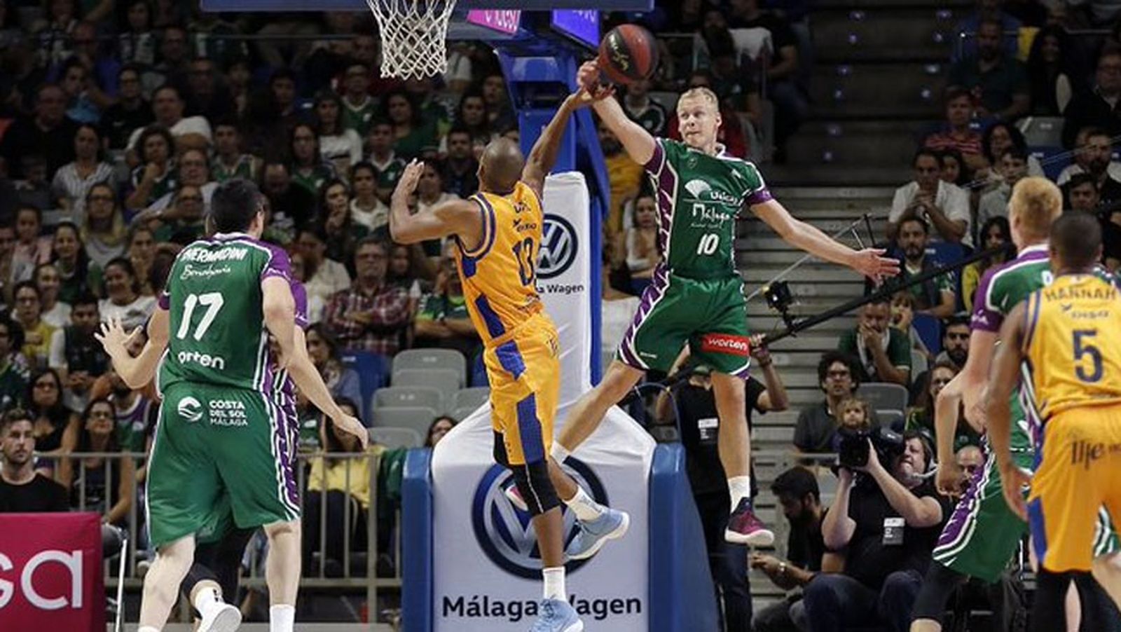 unicaja