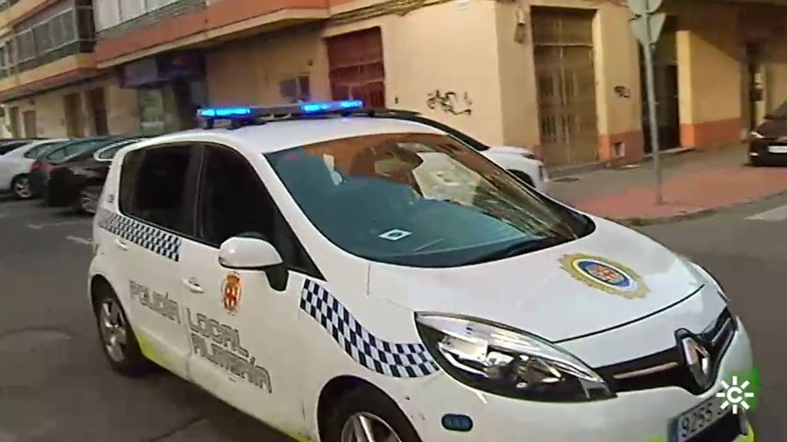 TAPA POLICÍA