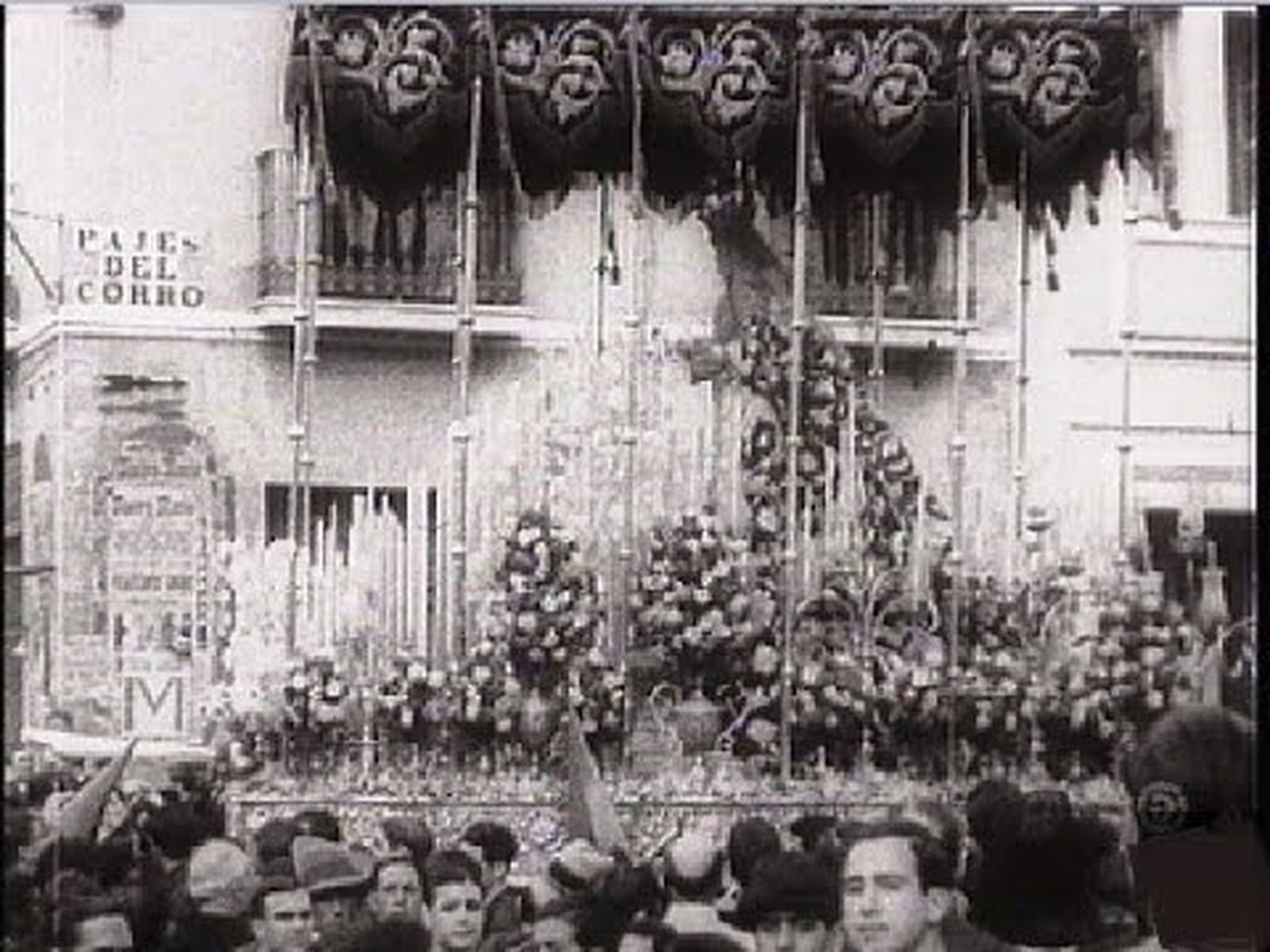 La Estrella en Triana en la Semana Santa de 1932 | Semana Santa en Andalucía