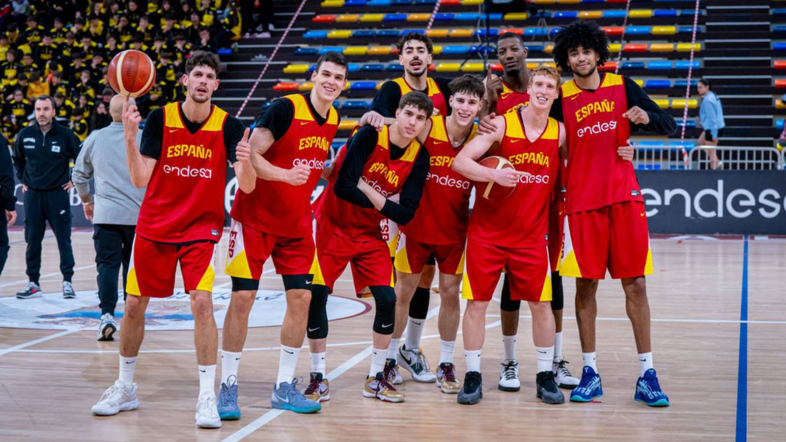 Alberto Díaz con selección española de baloncesto