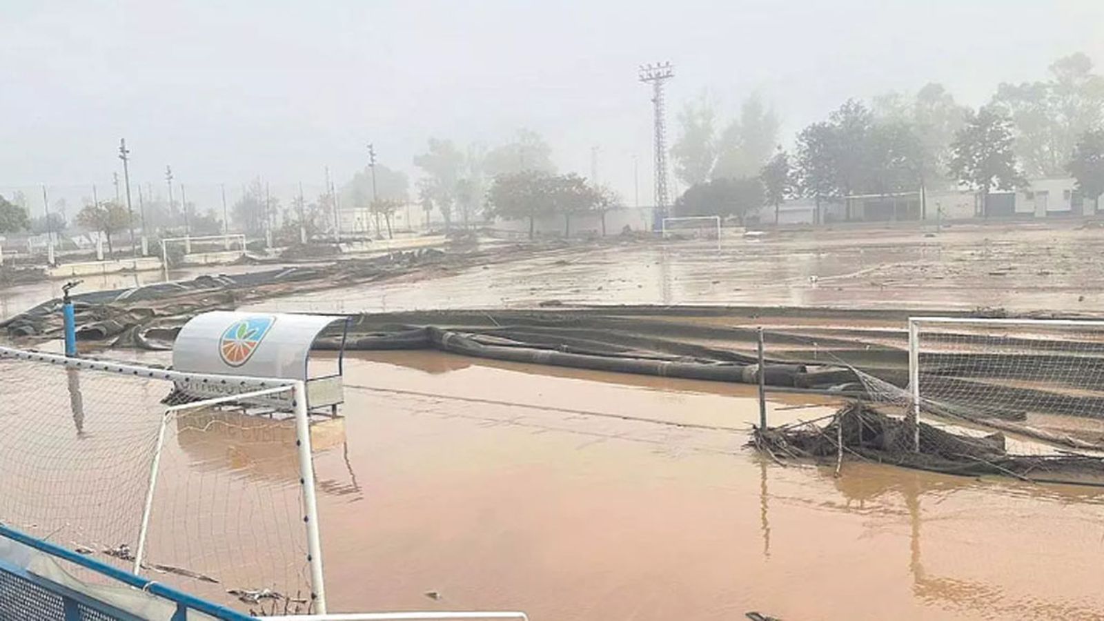estadio inundado en Valencia