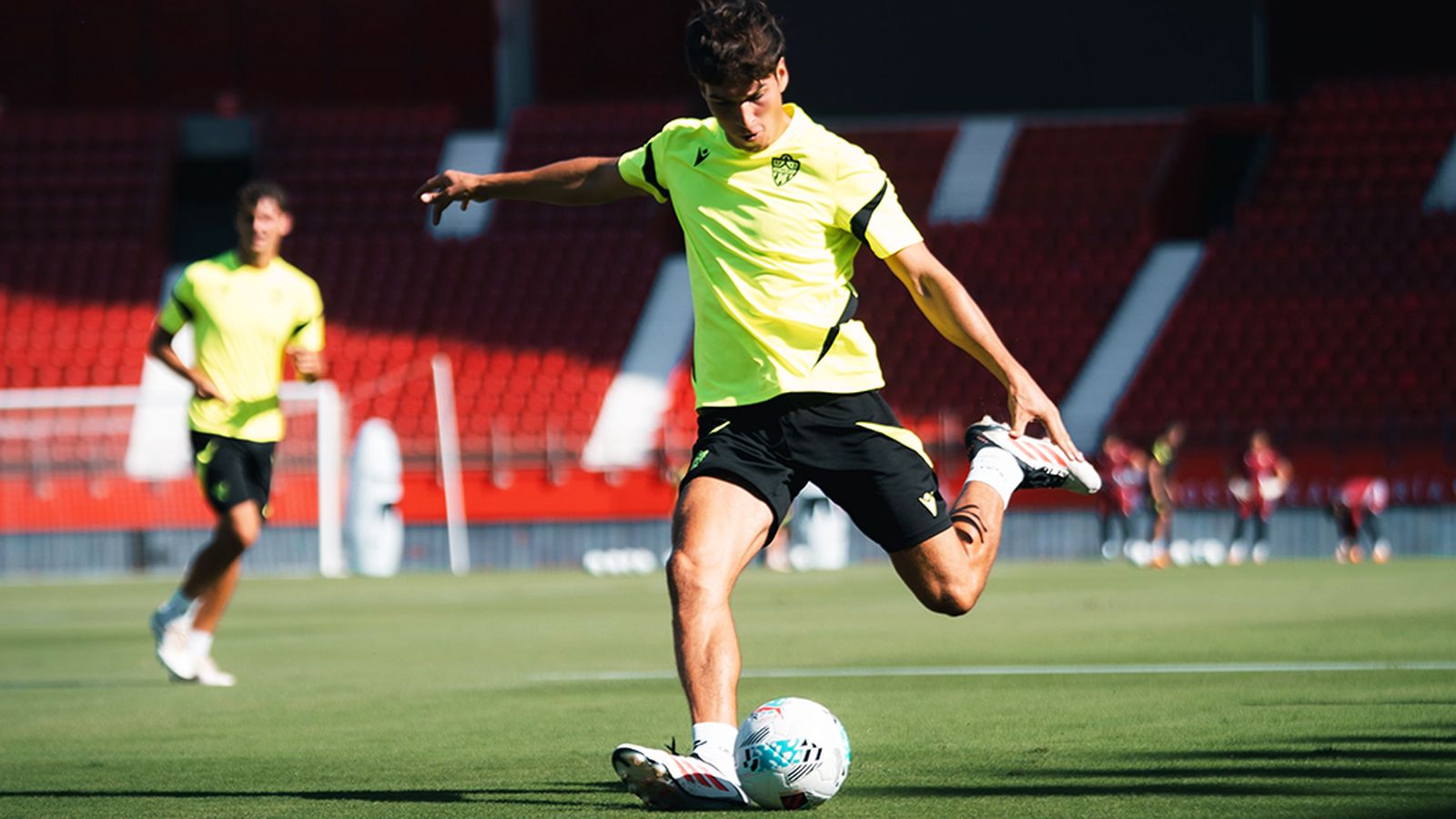 Bonini, jugador del Almería
