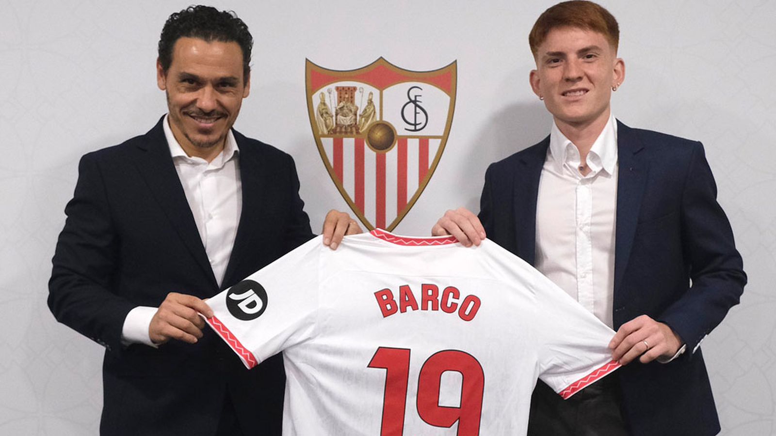 Barco presentación Sevilla