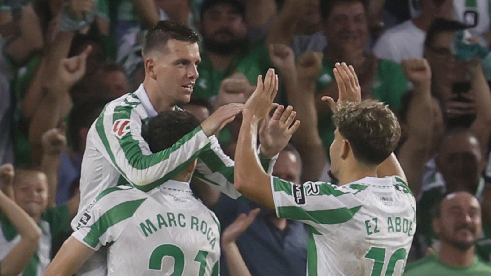 Lo Celso marca con el Betis