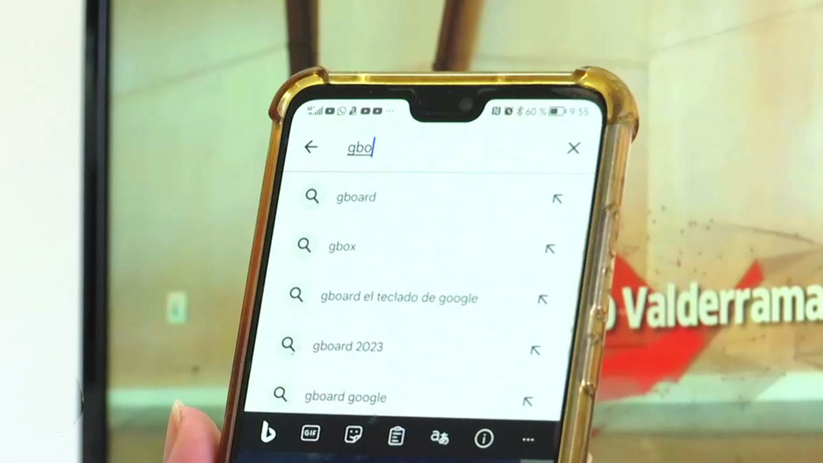 ¿Sabías que puedes hablar por WhatsApp en cualquier idioma?