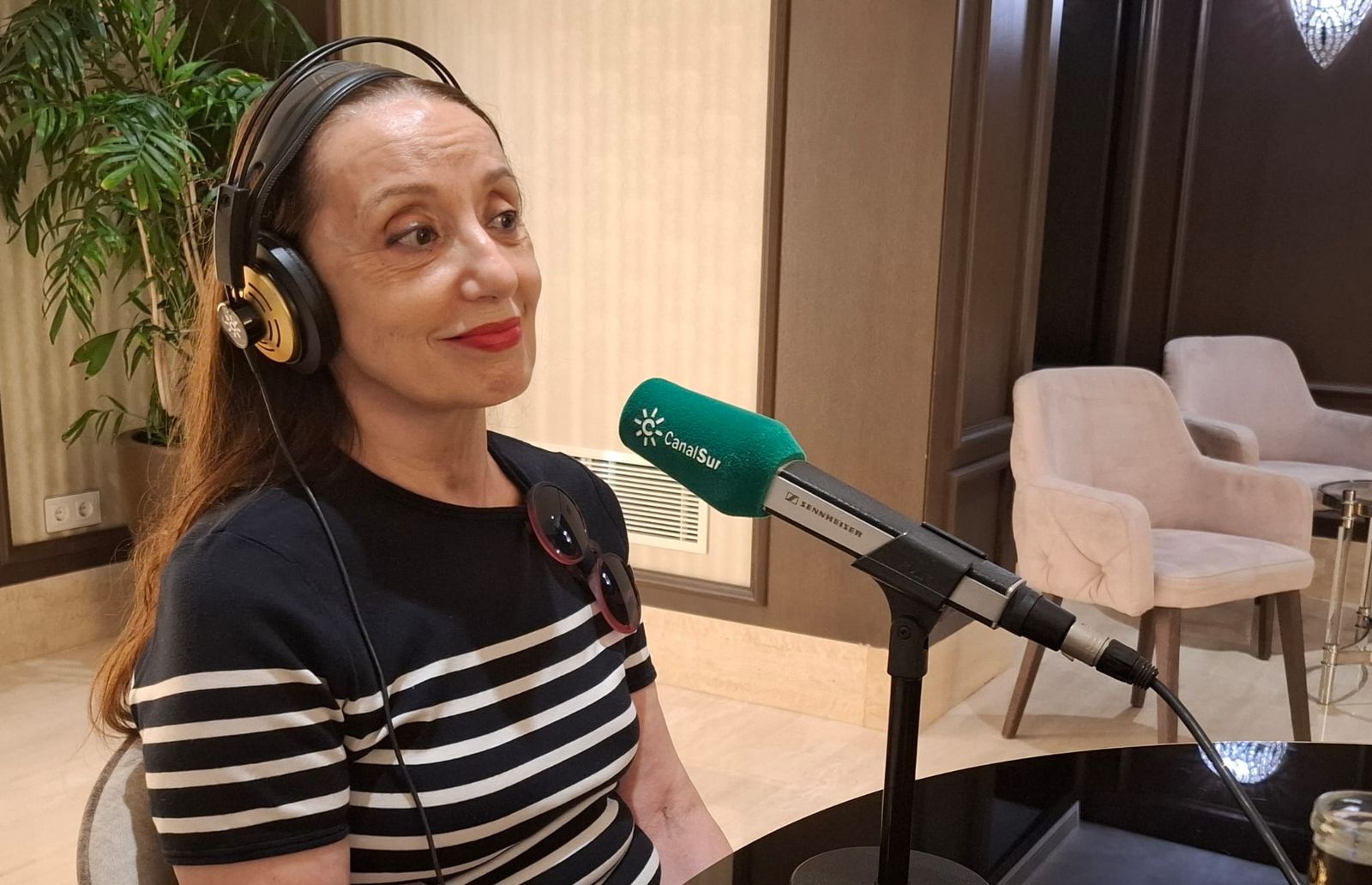 Luz Casal, en "La Sal de la tierra" de Canal Sur Radio