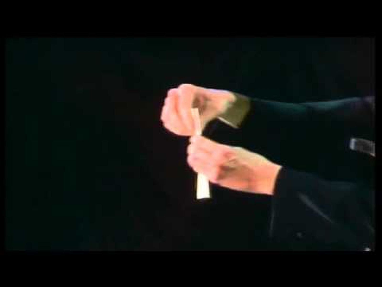 "La creación de un huevo", el truco de magia de Pepe Carroll