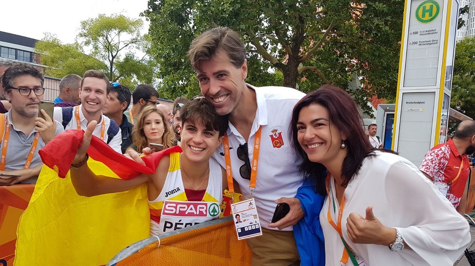 María Pérez oro marcha 1024