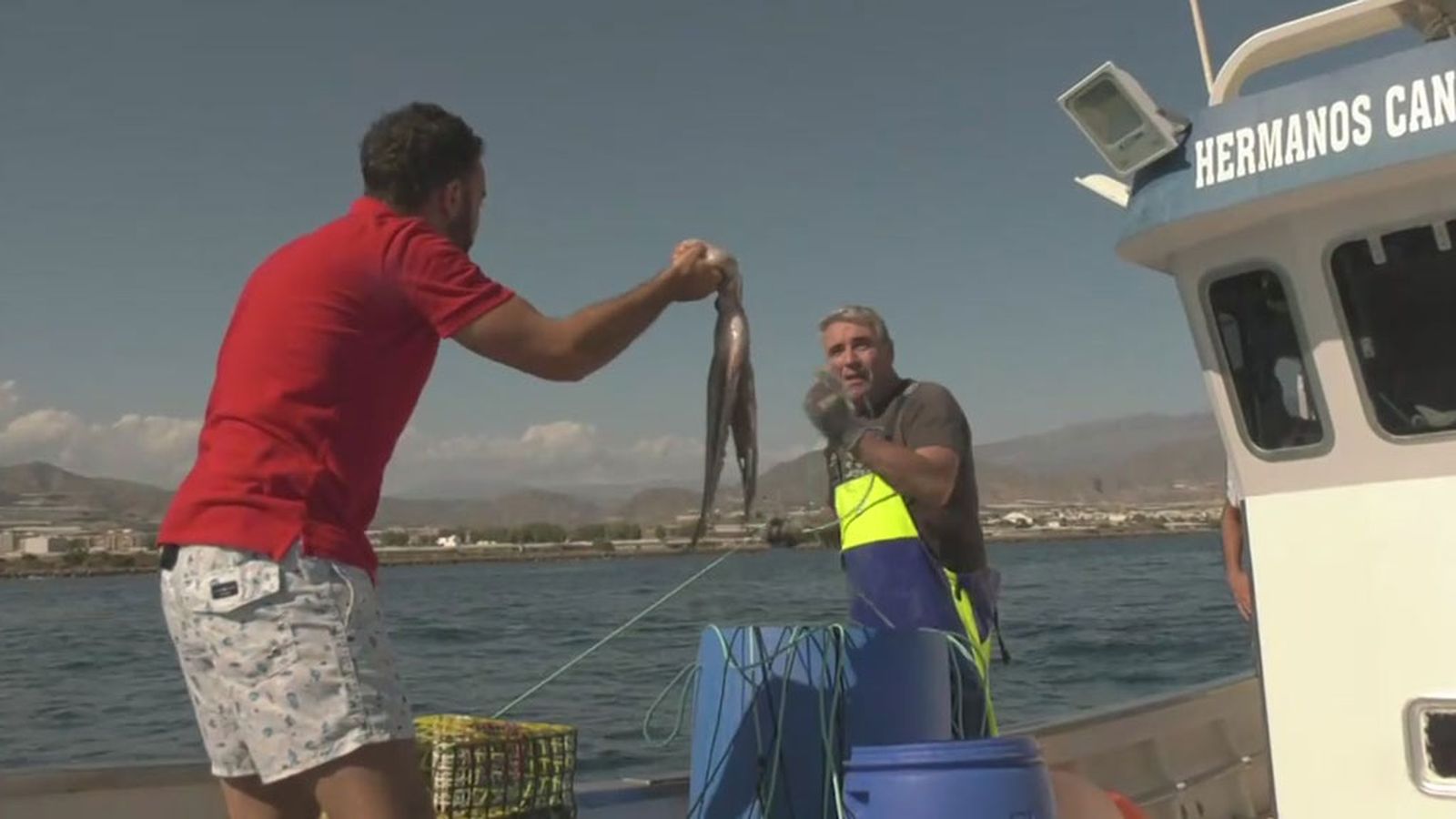 En Adra aprendemos a pescar el pulpo que tanta fama da a su gastronomía