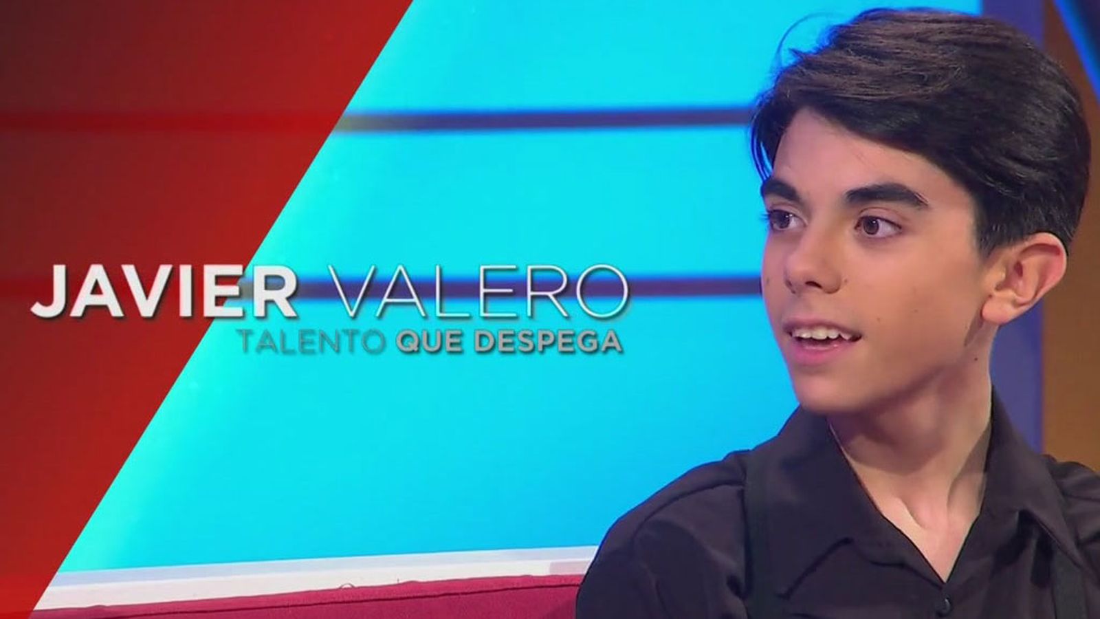 Javier Valero se hizo su primera bata de cola con una sabana de franela