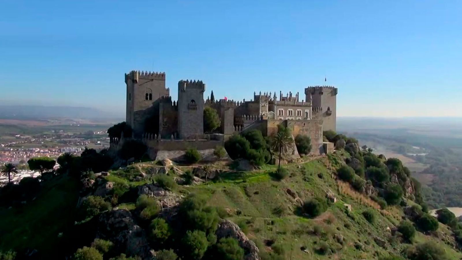 Castillo de Almodóvar del Río, uno de los castillos medievales mejor conservados del mundo ok