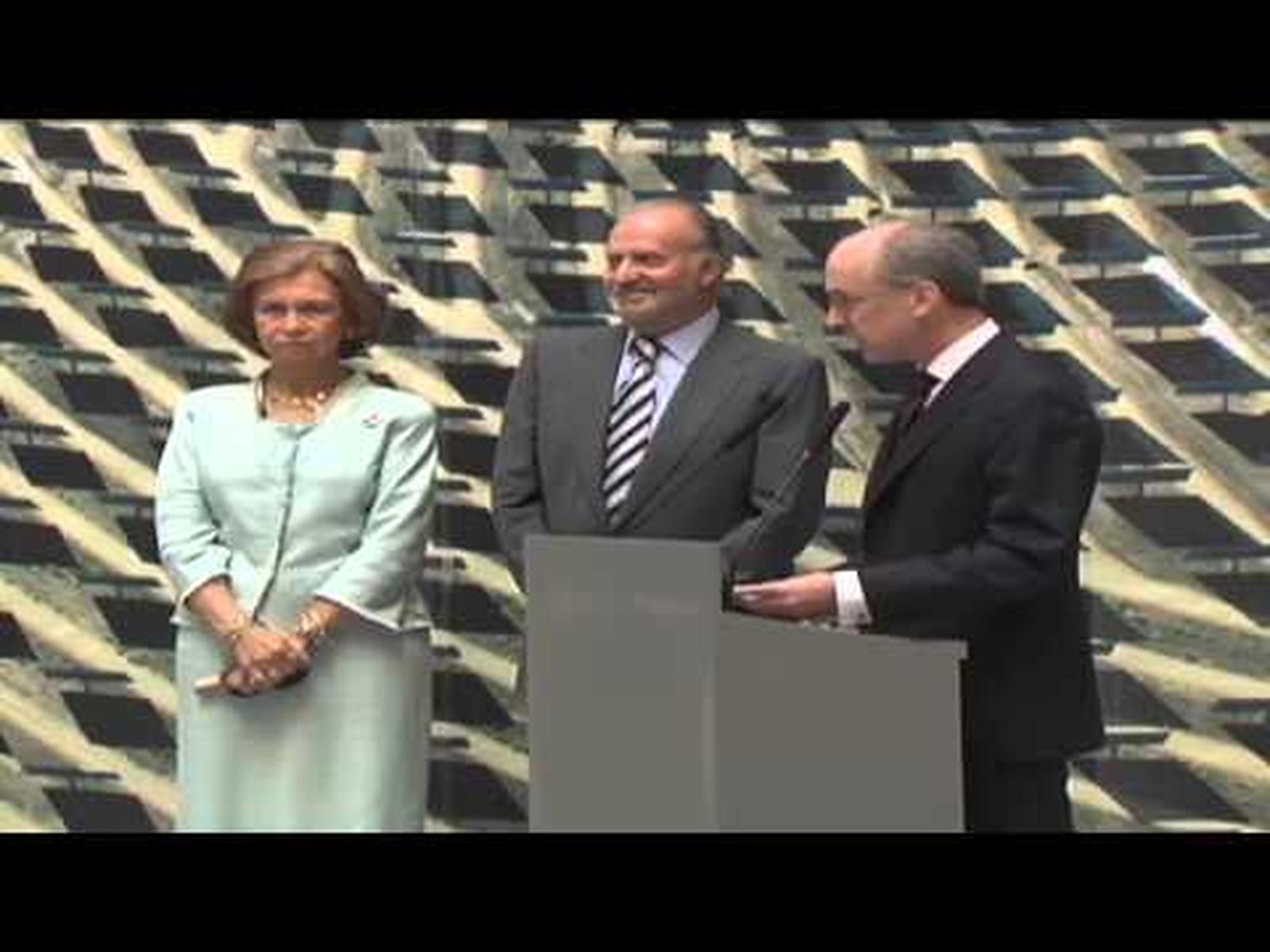 Inauguraciones en Sevilla por los Reyes Juan Carlos y Sofía (2009)