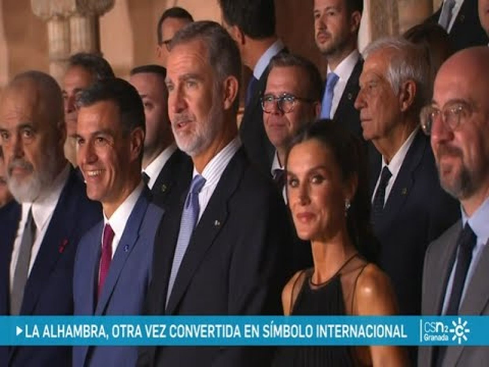 Los Reyes reciben en La Alhambra a los líderes políticos asistentes a la Cumbre Europea de Granada.