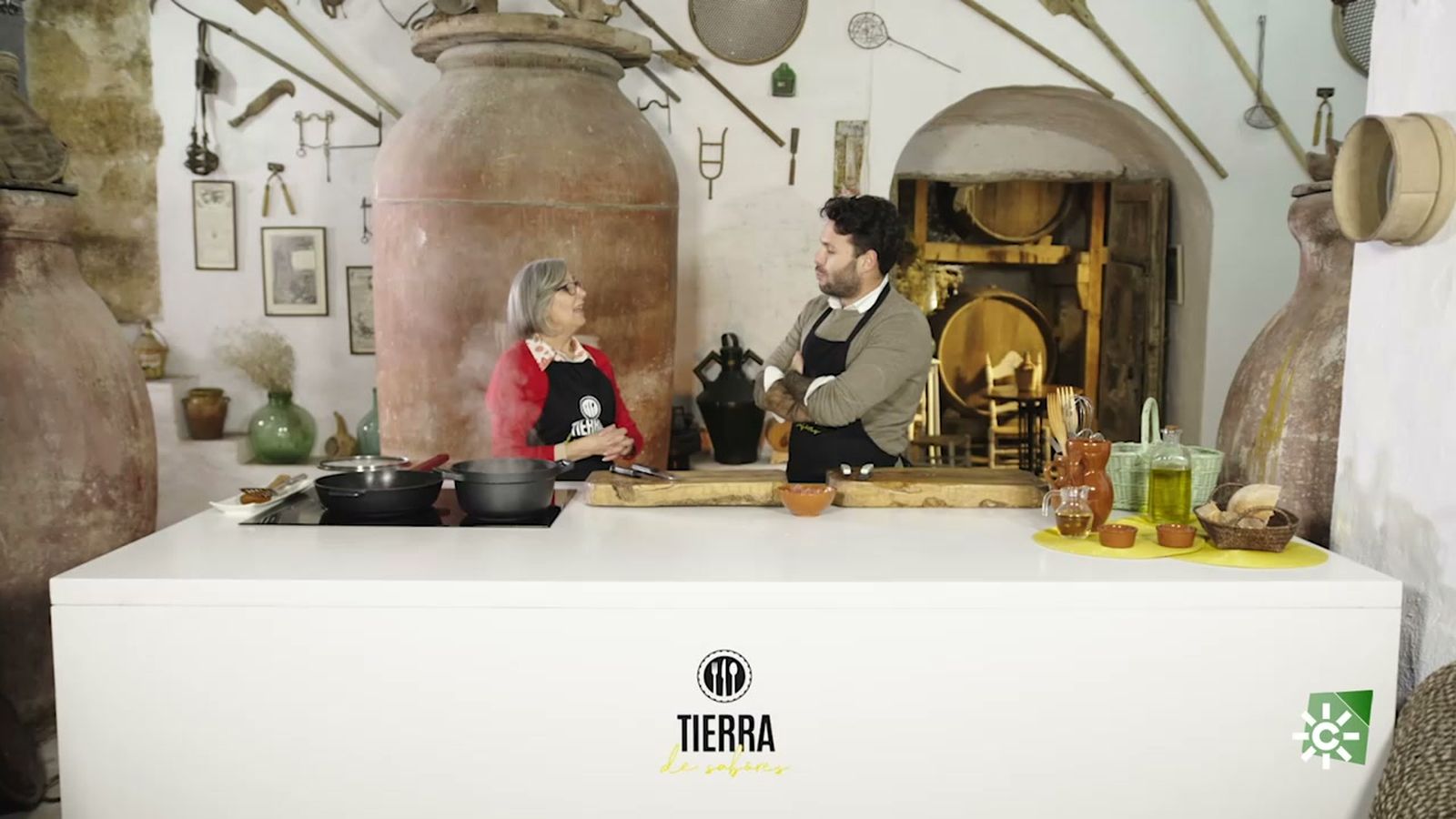 En Torredonjimeno aprendemos dos recetas tradicionales de la mano de Paqui Estrella