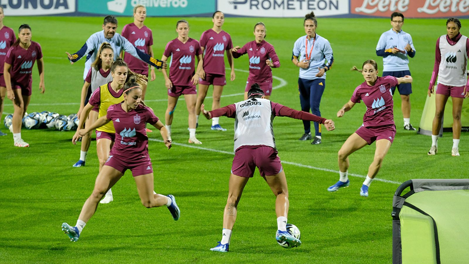 foto selección fútbol entrenamiento