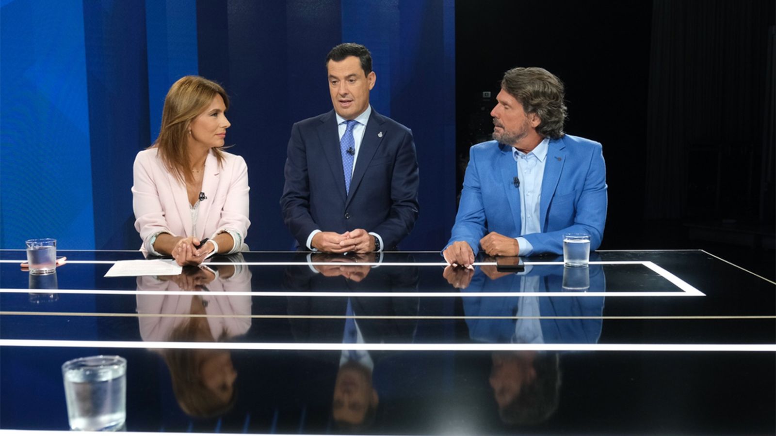 Comunicación Juanma Moreno 4 Foto