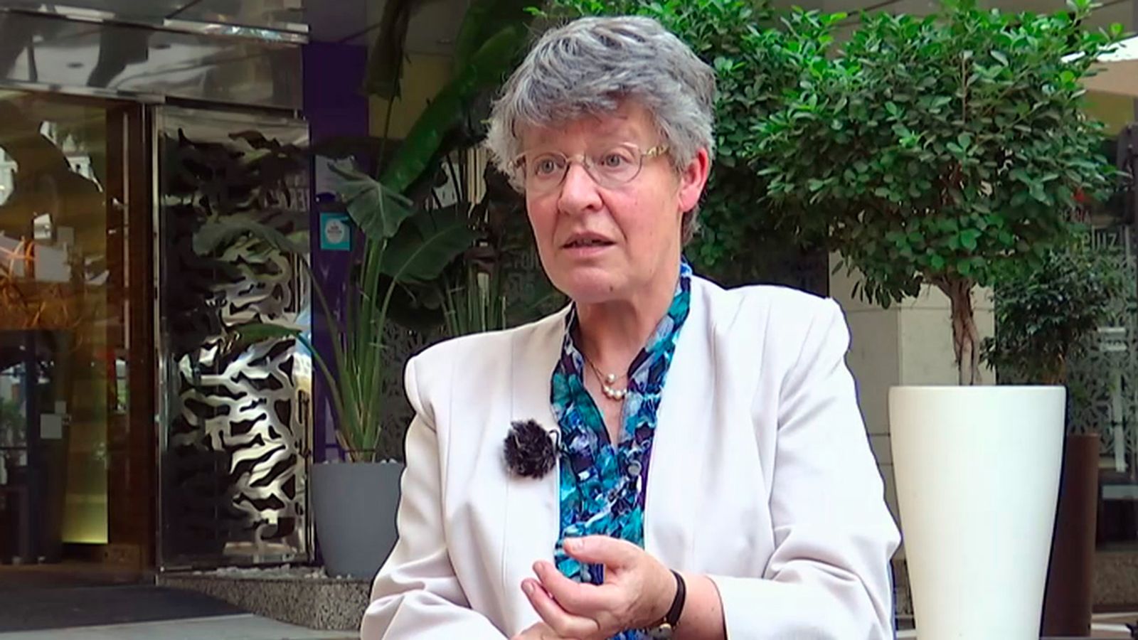 Jocelyn Bell, descubridora del primer púlsar, estrella de neutrones, hace 54 años