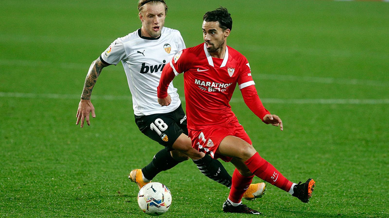 El Sevilla vence al Valencia