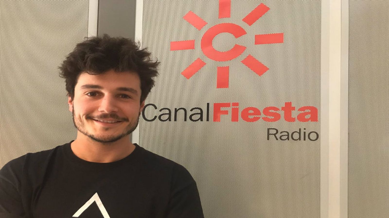 Miki estudio fiesta
