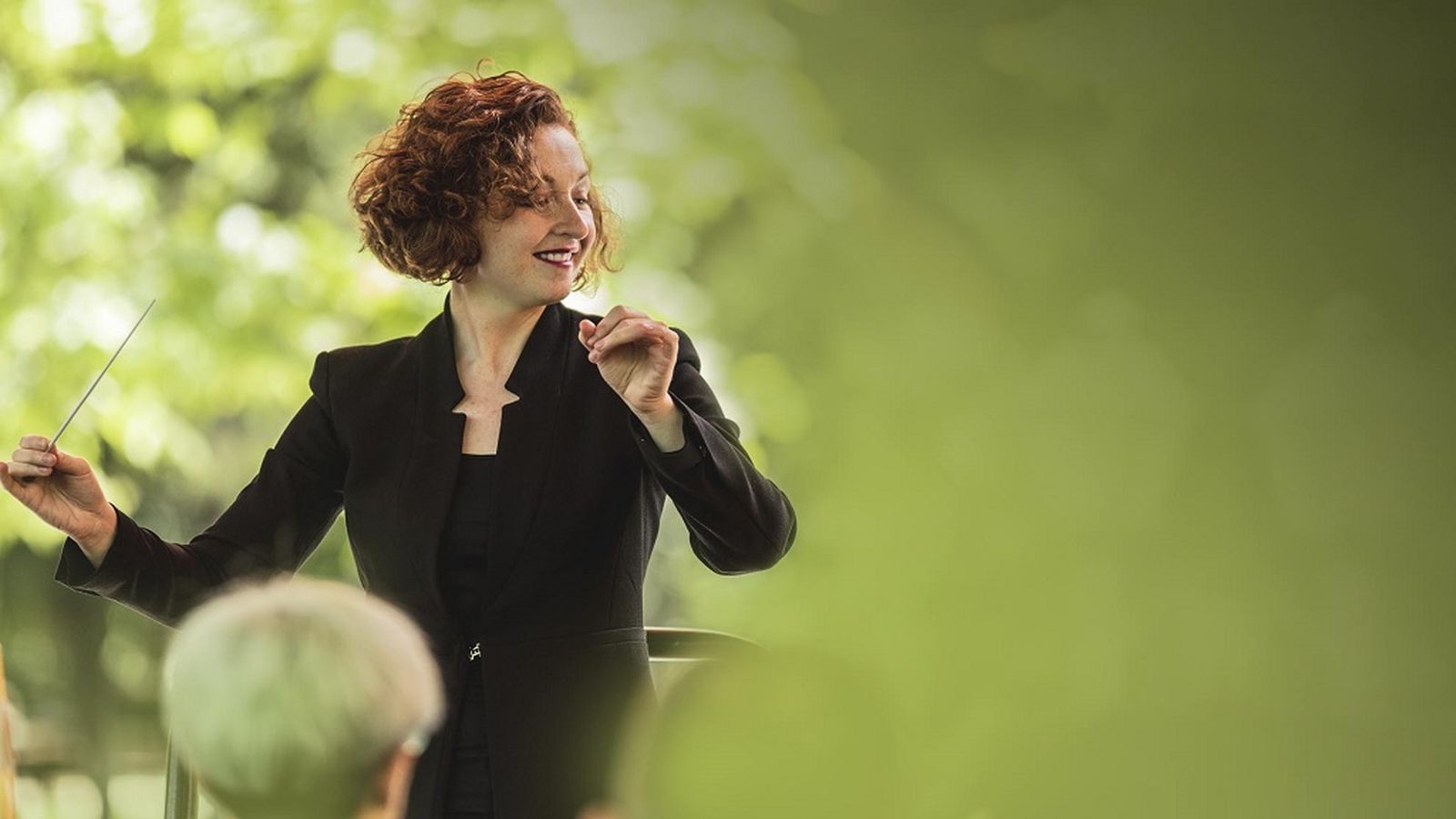Lucía Marín directora orquesta