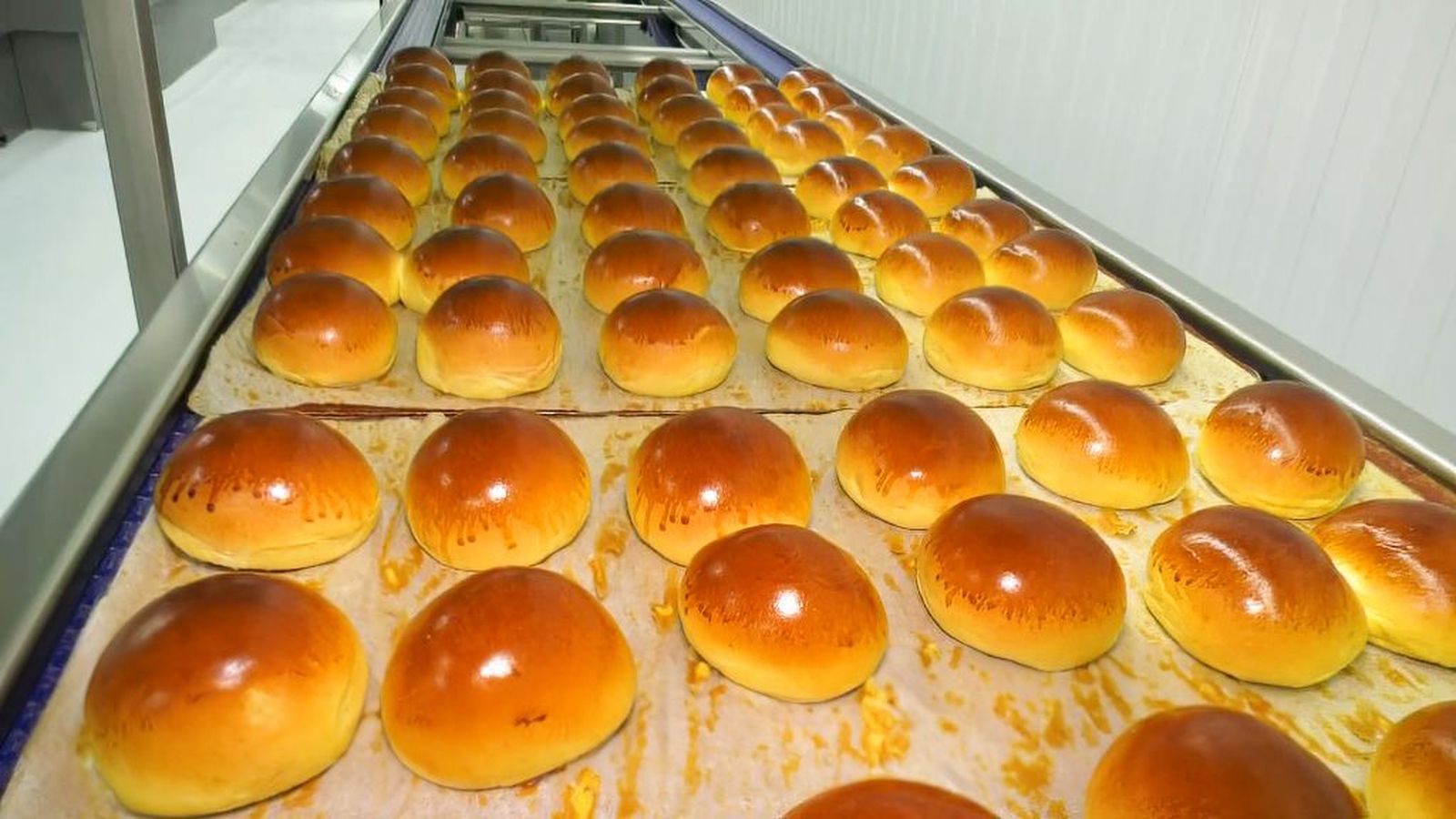 Carlos Pérez, el rey de los panes de hamburguesa, apuesta por 60 millones de unidades al año