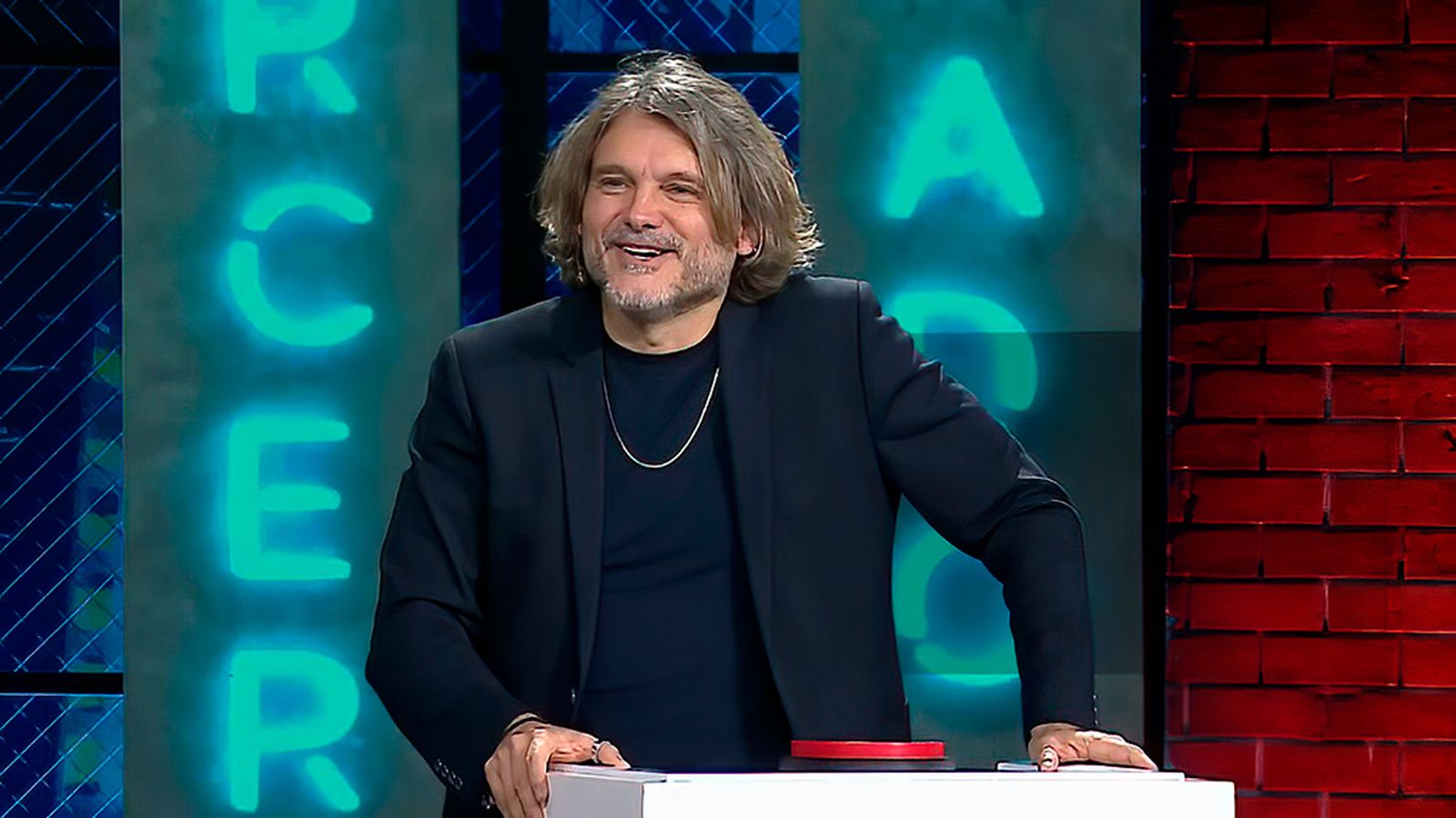 El actor Salva Reina responde a preguntas 'poco discretas'