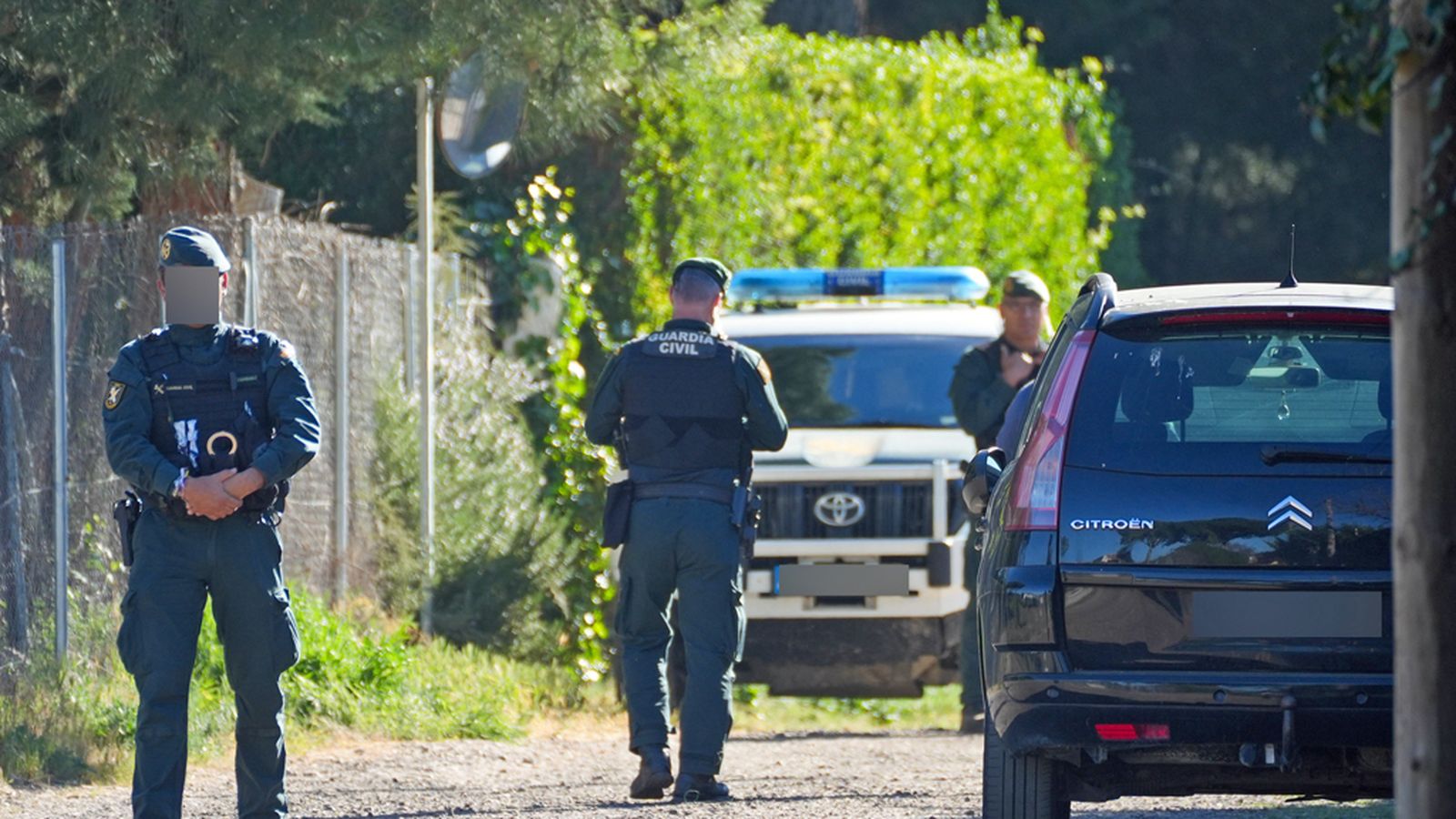 Segundo día de registro en la casa de la familia del investigado en el caso Esther López
