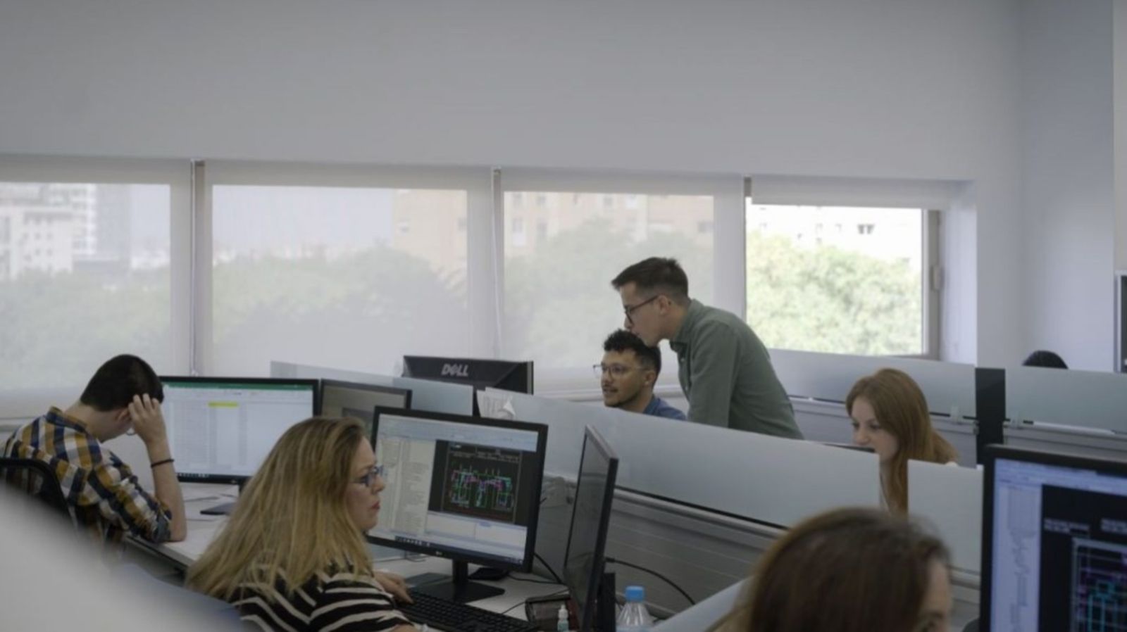 24 Empleados definitiva
