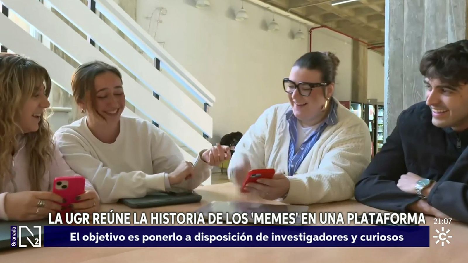 La Universidad de Granada recopila vídeos y memes de 25 años de humor en Internet