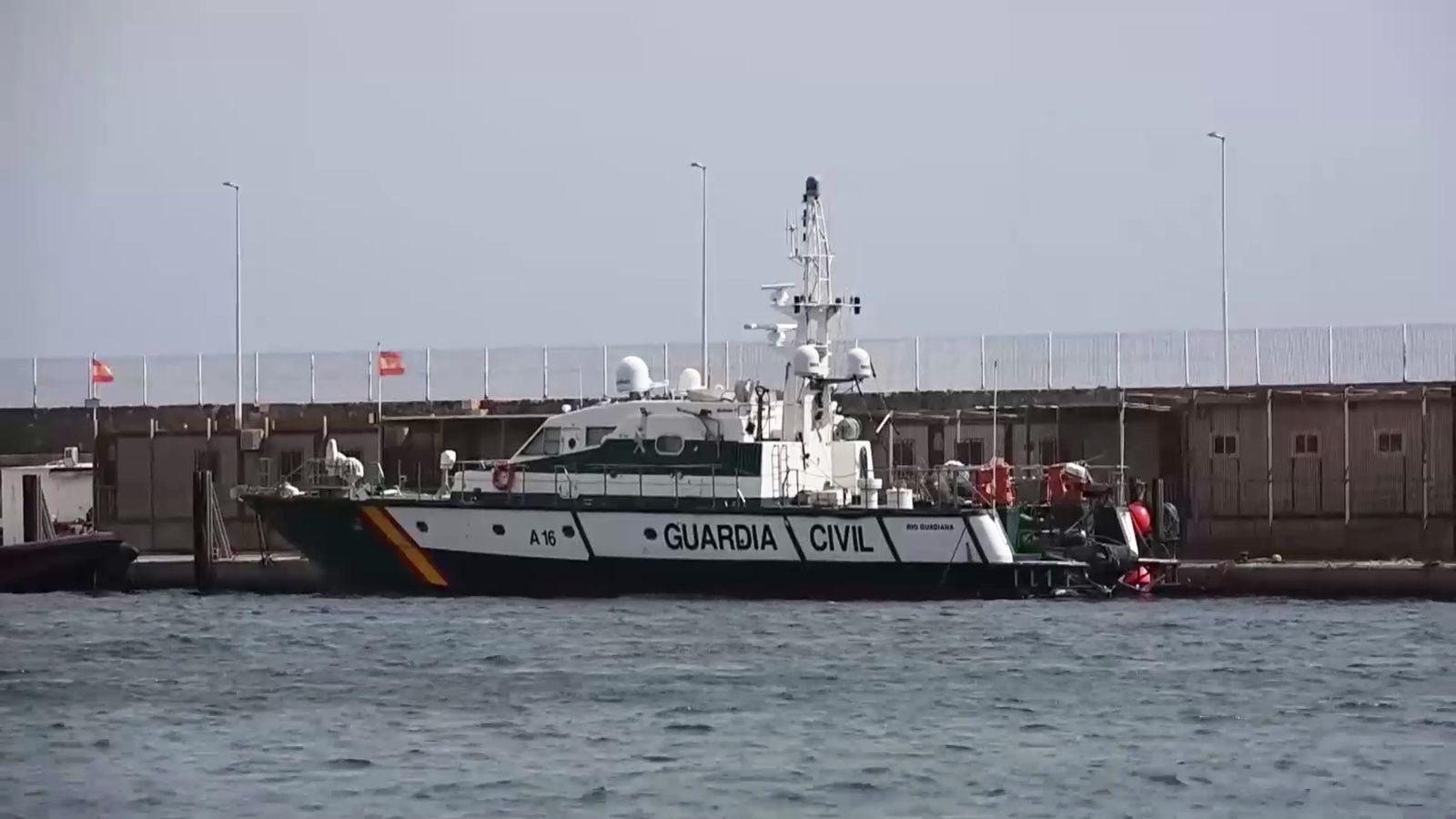 La Guardia Civil rescata hasta siete cadáveres en aguas próximas a Almería