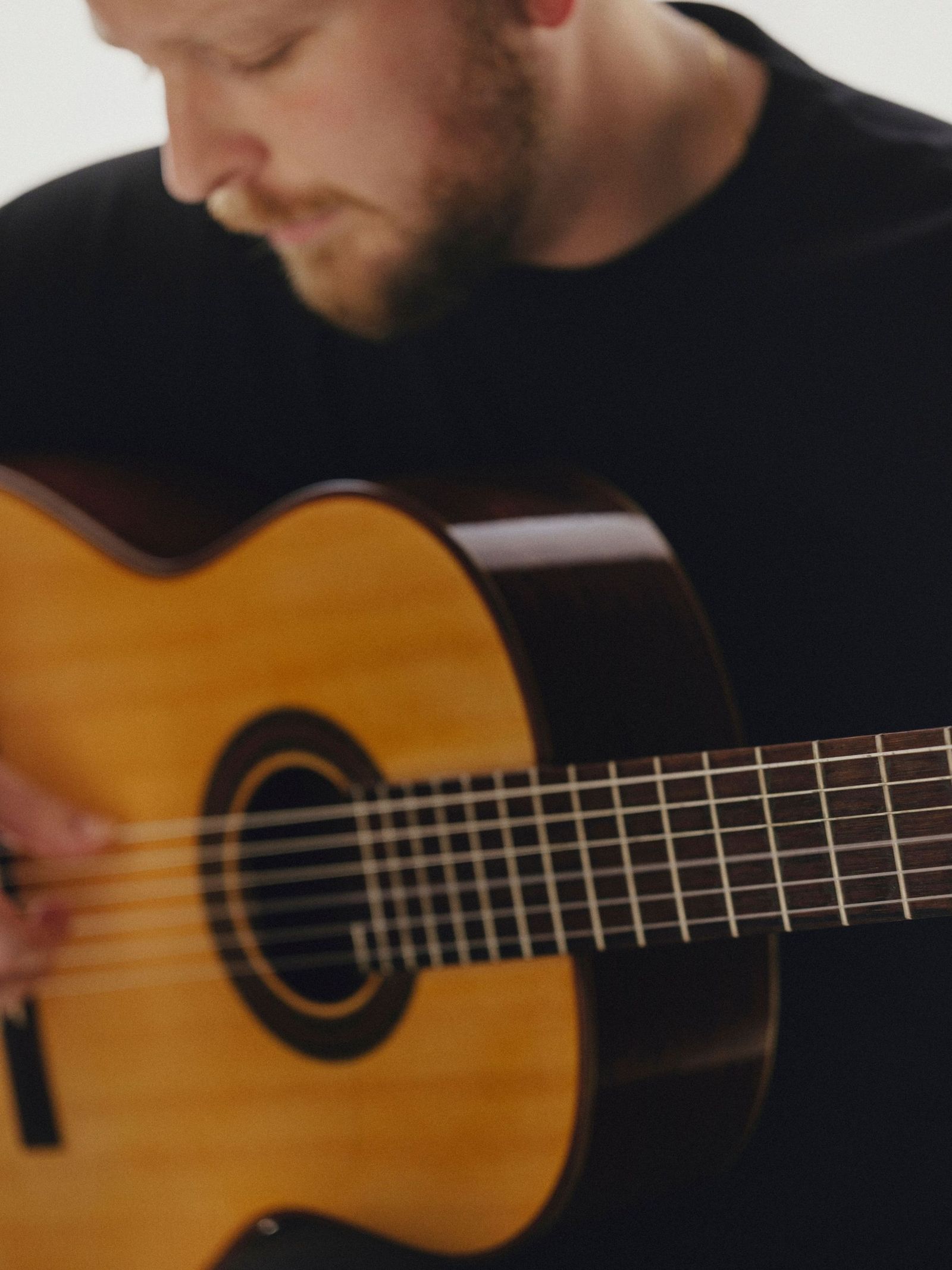 El guitarrista Alejandro Hurtado actuará en San Luis de los Franceses. 