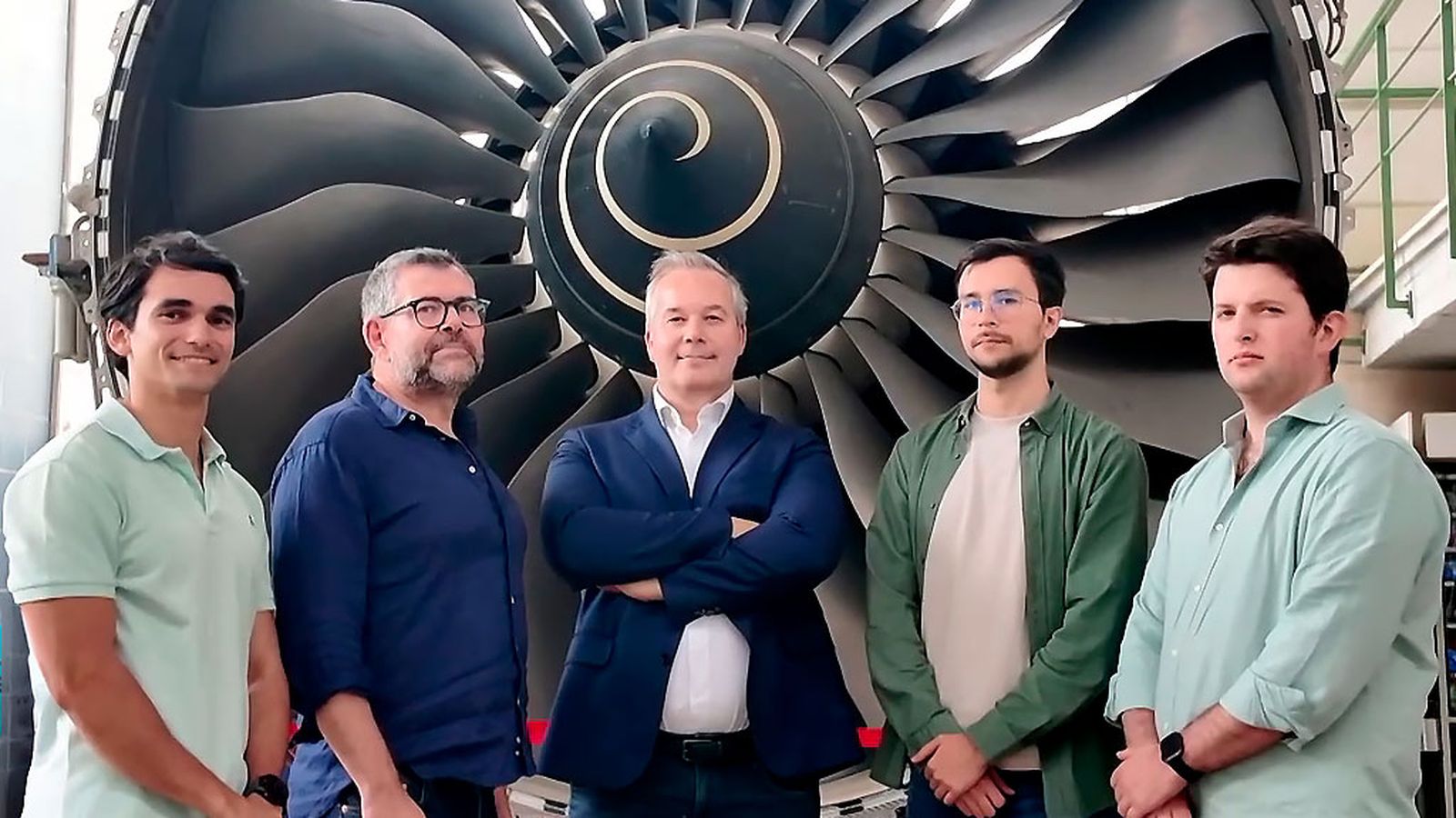 Ingenieros de la Universidad de Sevilla vigilaron que la nave Orion siguiera el camino correcto