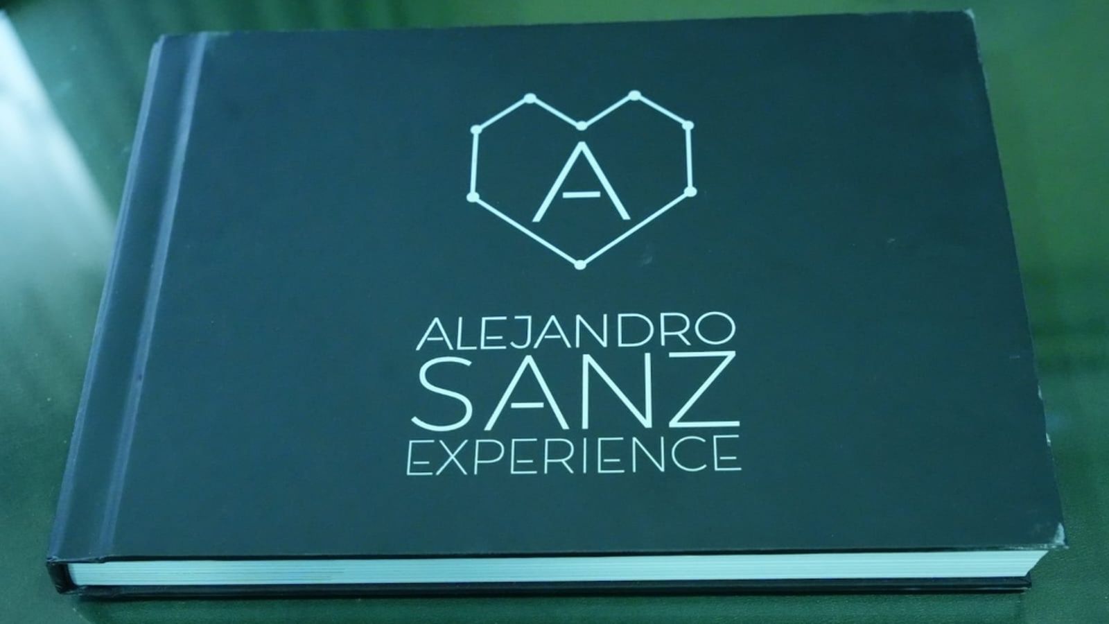 Convenio museo Alejandro Sanz libro