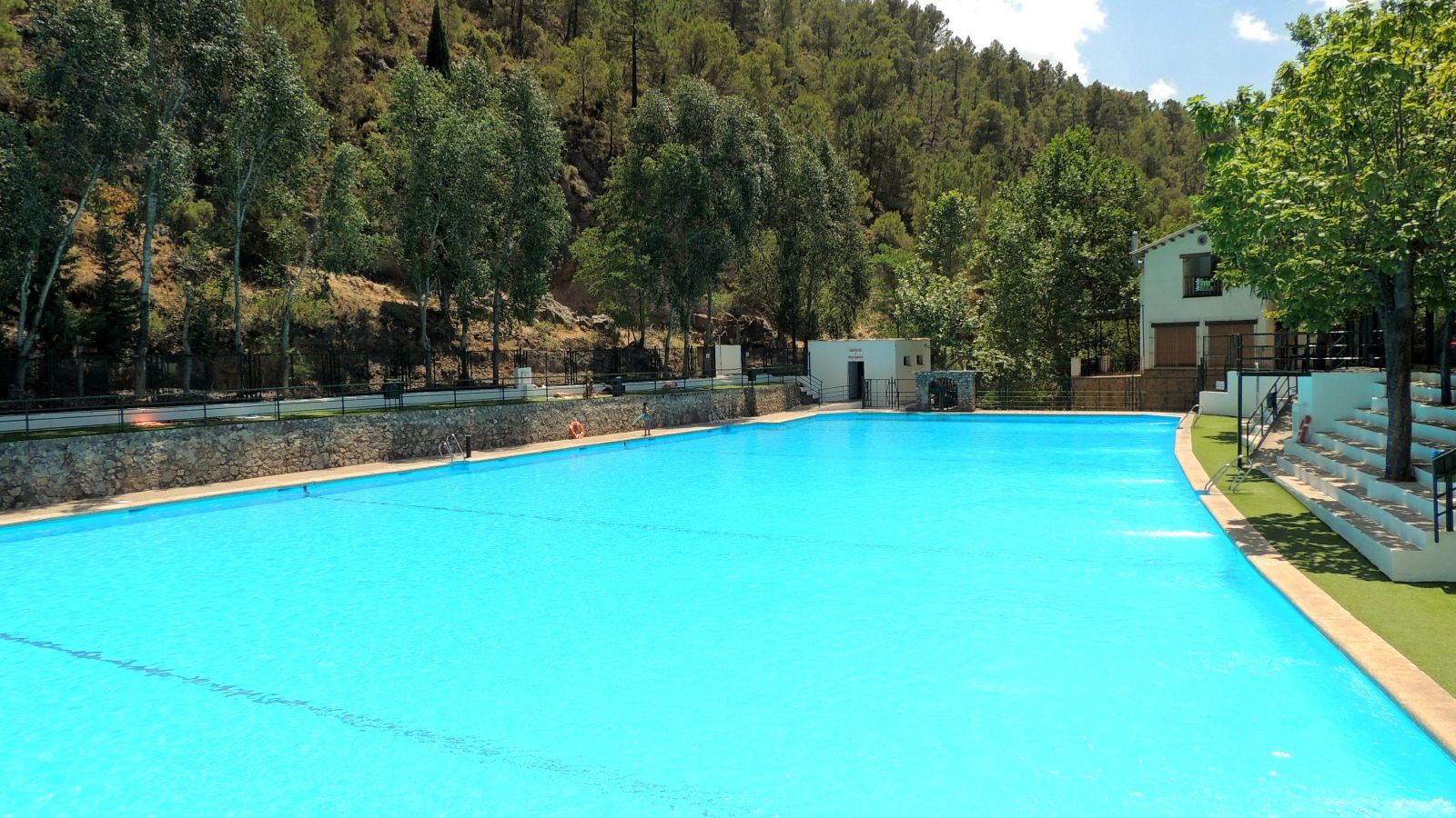 "Andalucía es Naturaleza" visita la piscina de Armujo, en Orcera (Jaén).