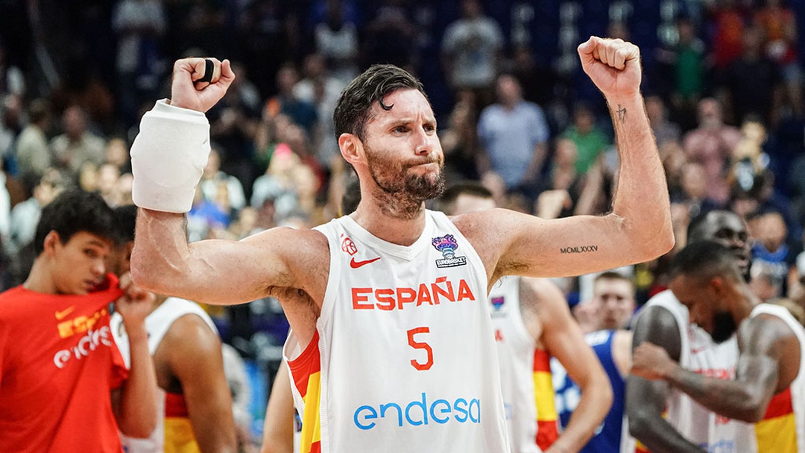 España vence a Finlandia