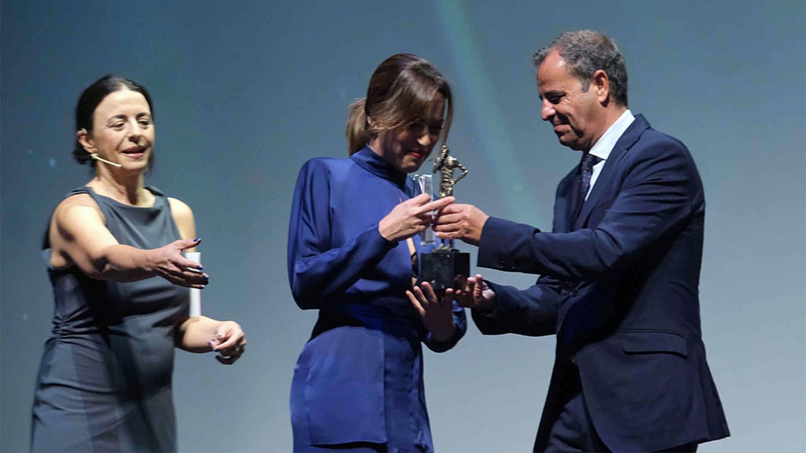 ENTREGA PREMIO FESTIVAL DE SEVILLA 9