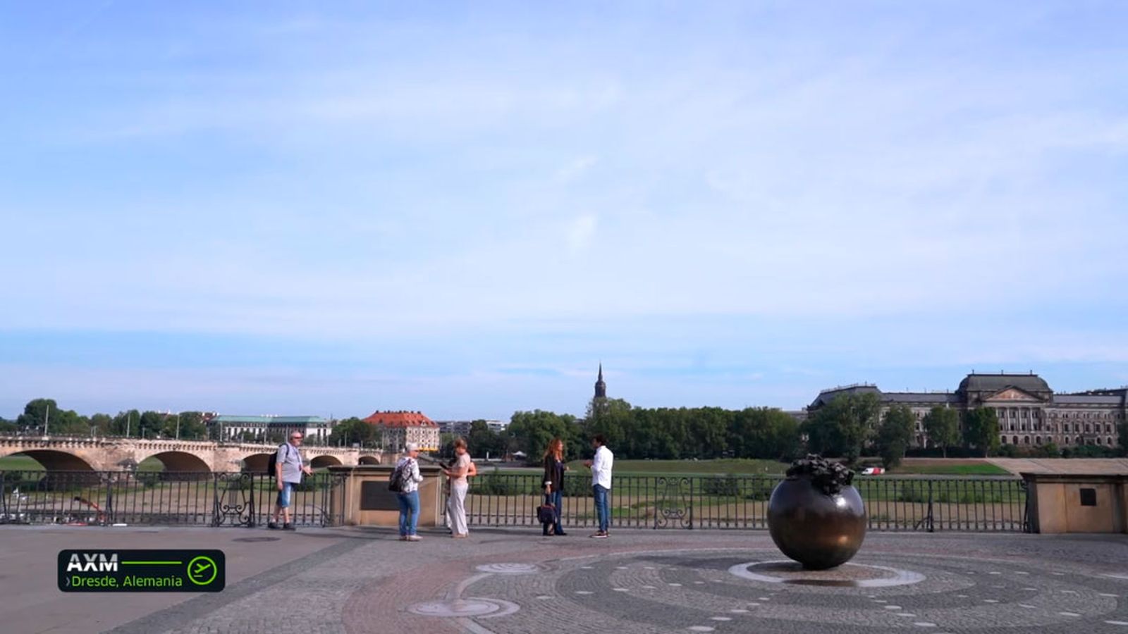 En Dresde, Vanessa nos cita en un mirador conocido entre los alemanes como el 'Balcón de Europa',