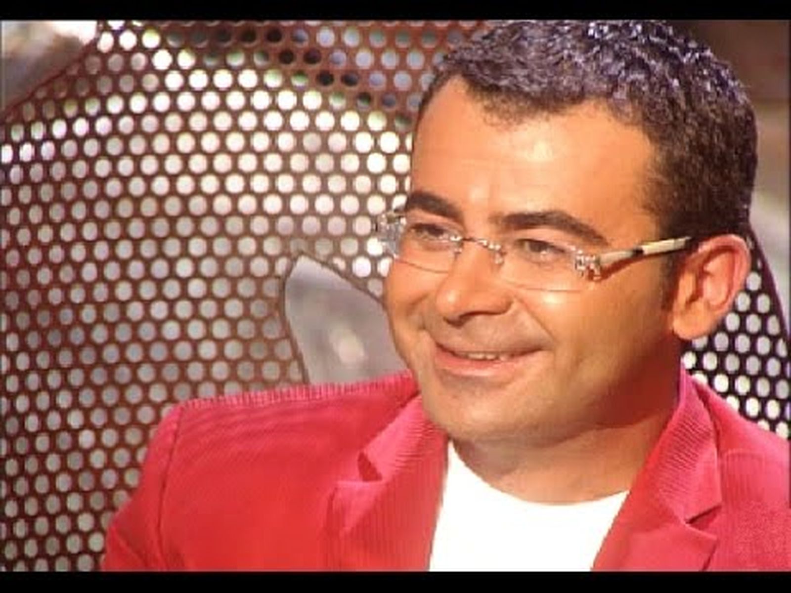 Jorge Javier Vázquez, infancia e inicios como periodista