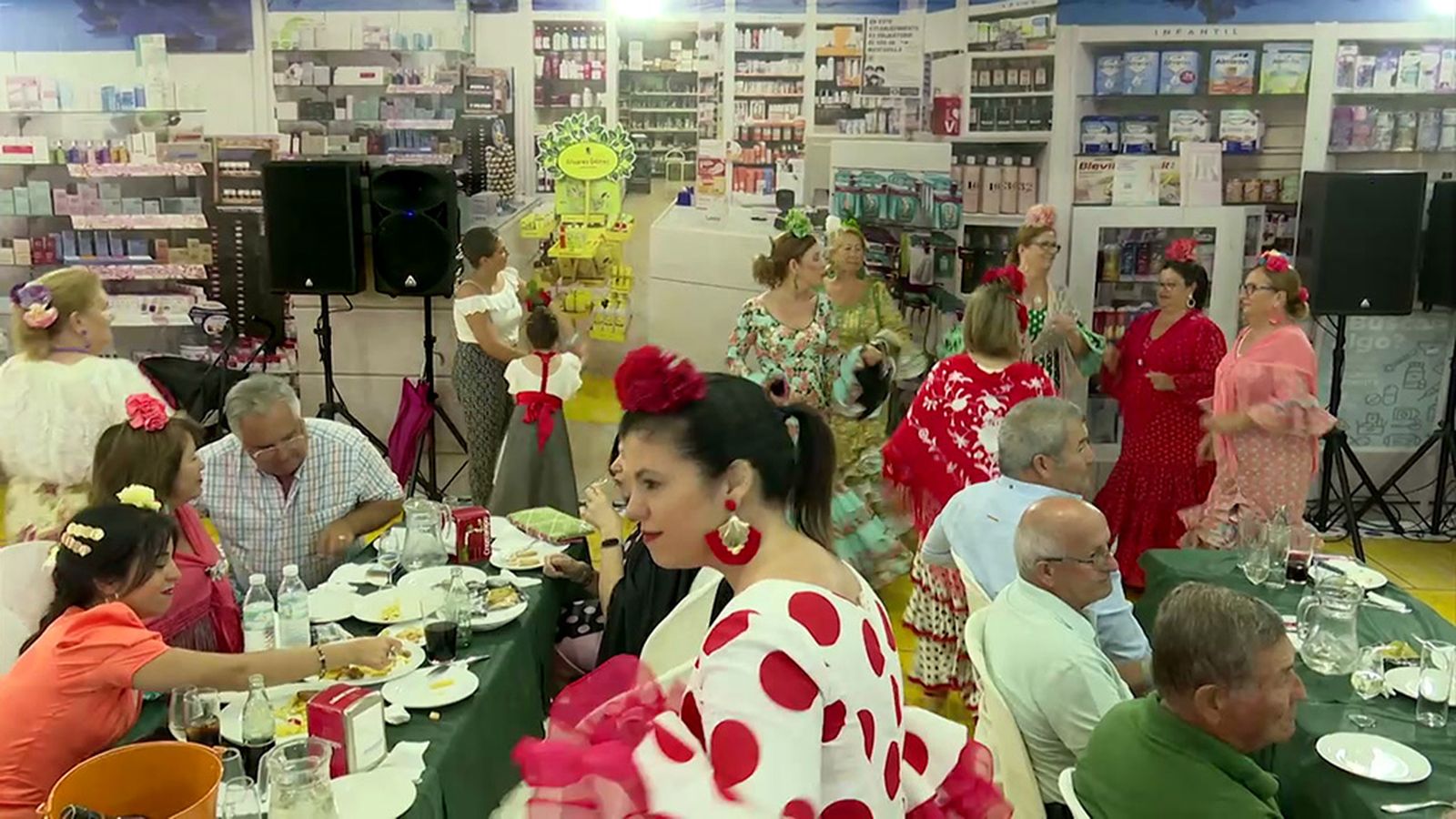 La Feria Real de Algeciras compite en la decoración de las casetas y las carrozas de la cabalgata