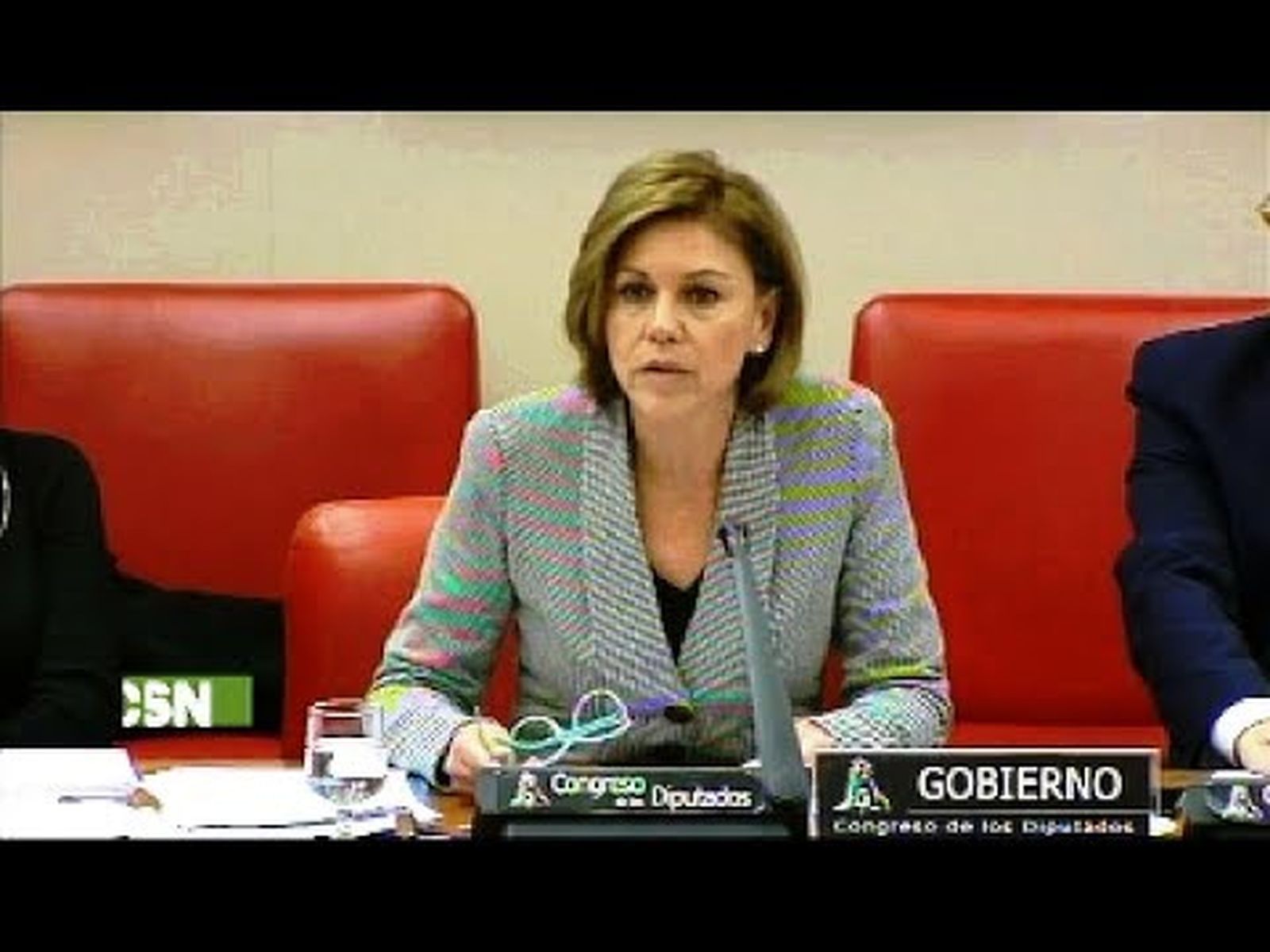 La ministra de defensa pide perdón por el accidente del Yak-42