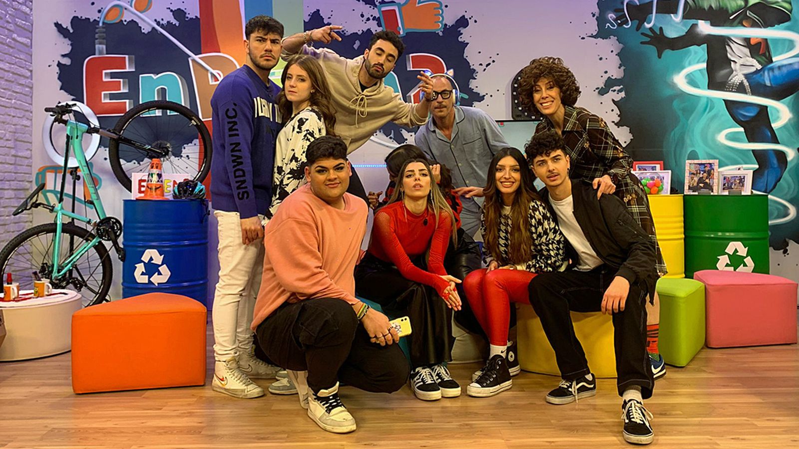COMUNICACIÓN ENREDADOS FOTO