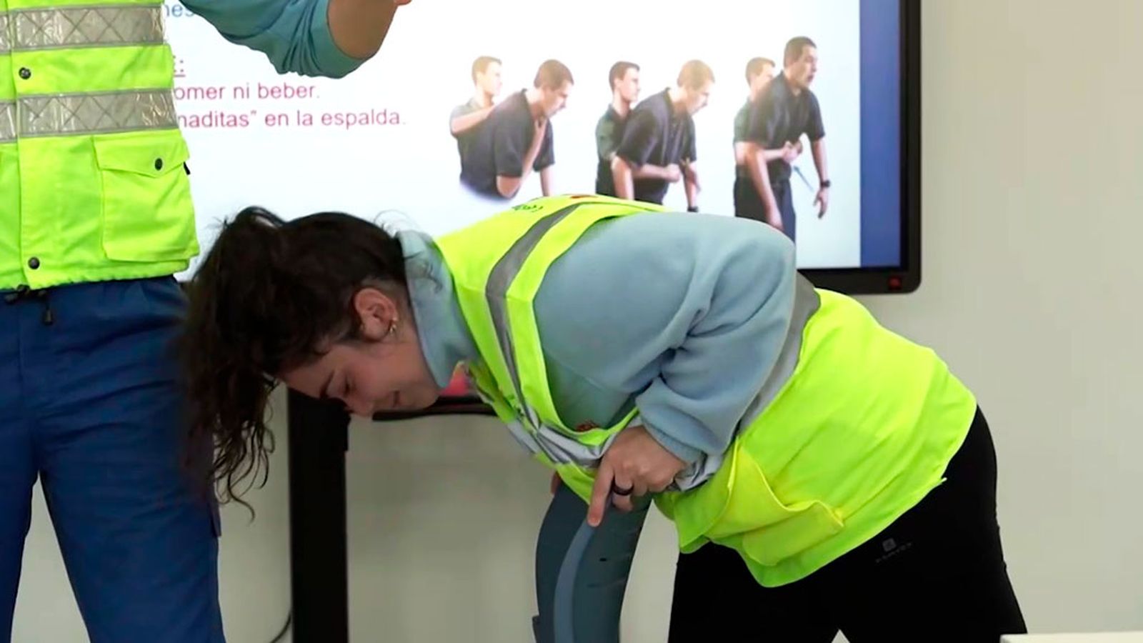 Te enseñamos a actuar ante un atragantamiento, tuyo o de otra persona