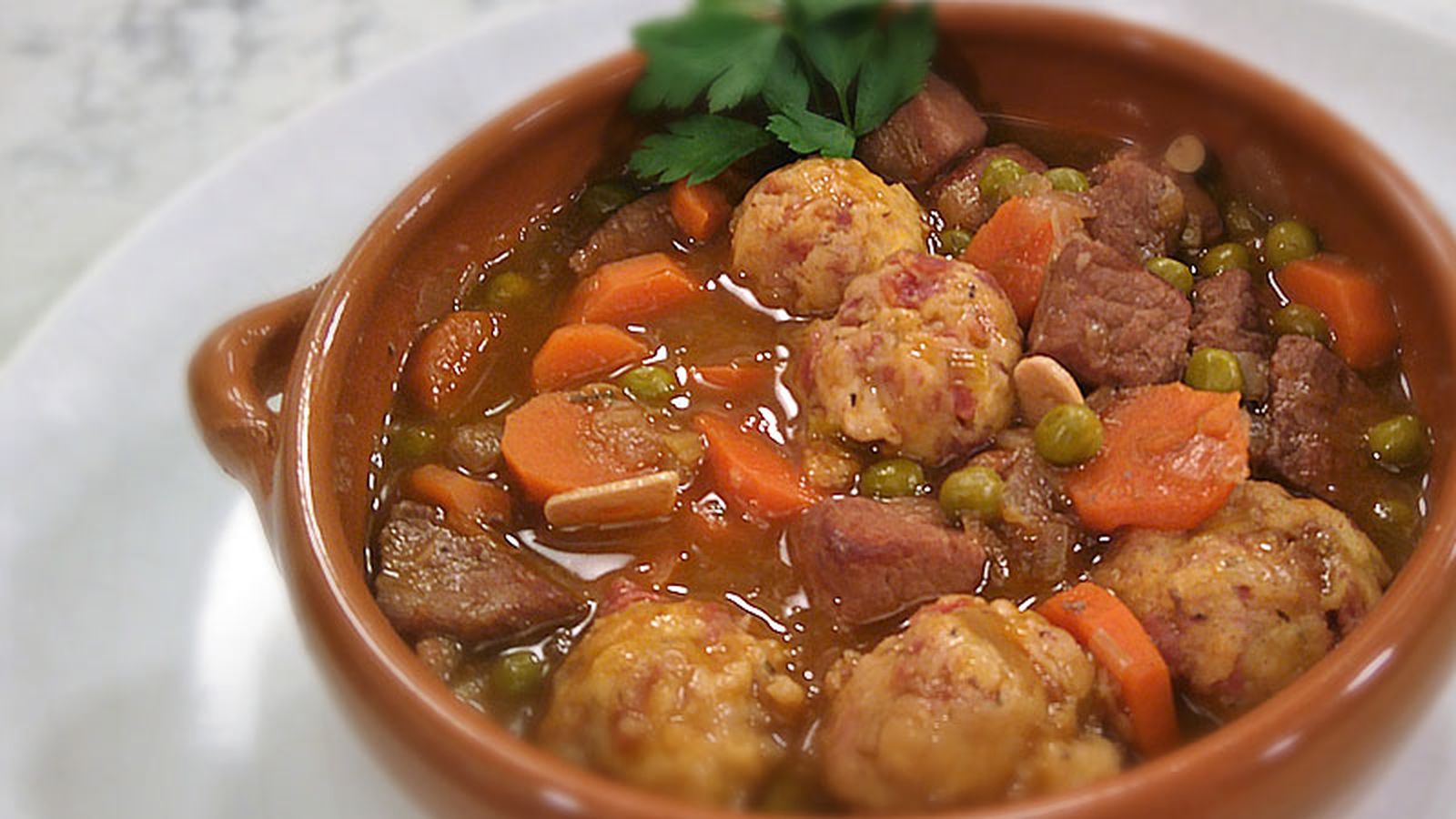 800x450 Cómetelo (lomo guisado con queso)