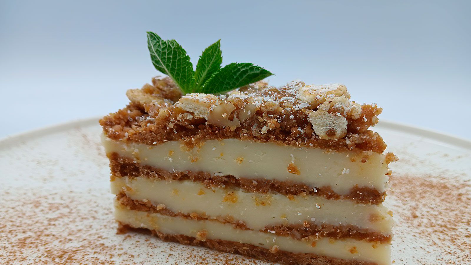 Tarta de galletas, crema y chocolate blanco, receta de "Cómetelo".