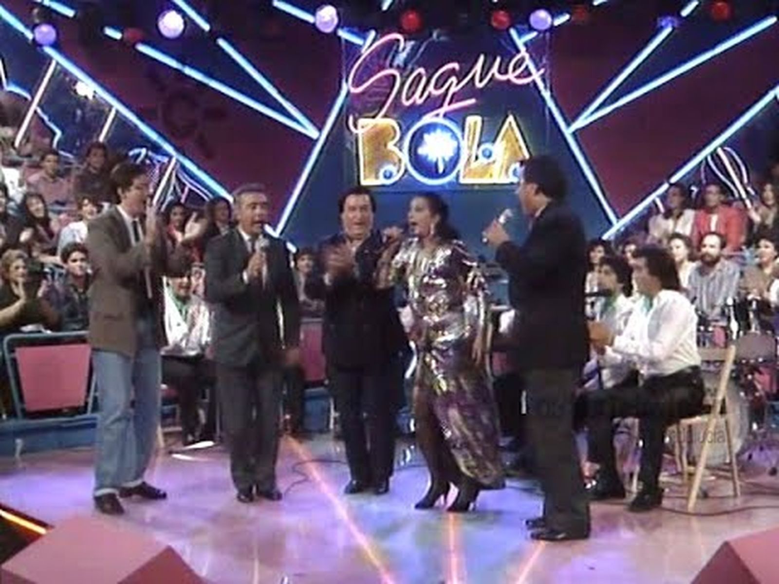 Lola Flores, Los del Río y Paco Gandía cantan "Canal Sur te da alegría" (Fin de Fiesta)